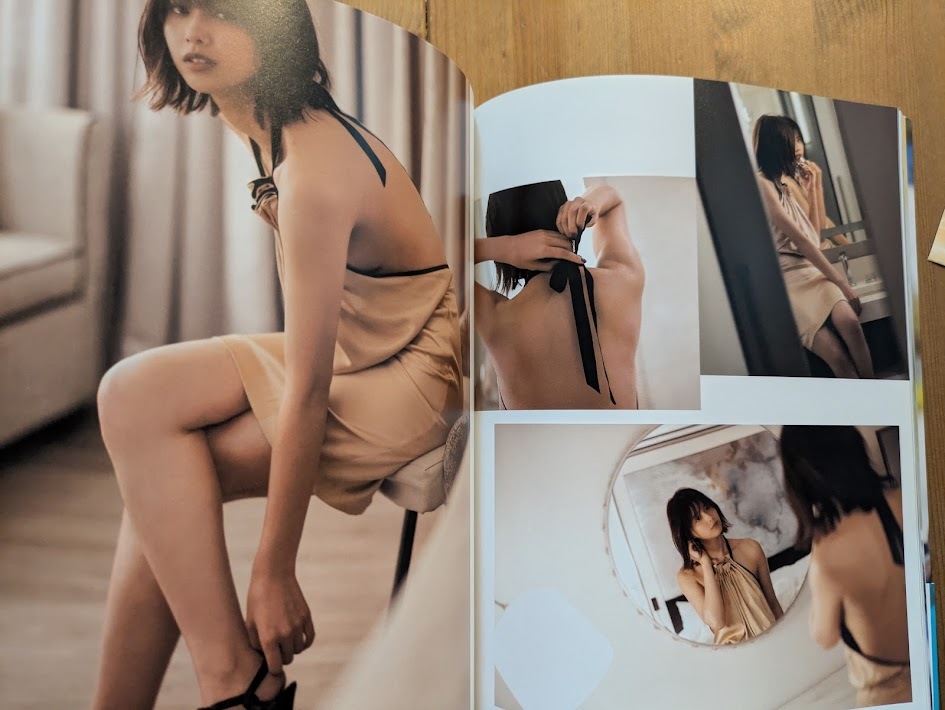 渡邉理佐　写真集　無口　欅坂４６　【中古品】【帯付き】【初版】【良品】_画像2