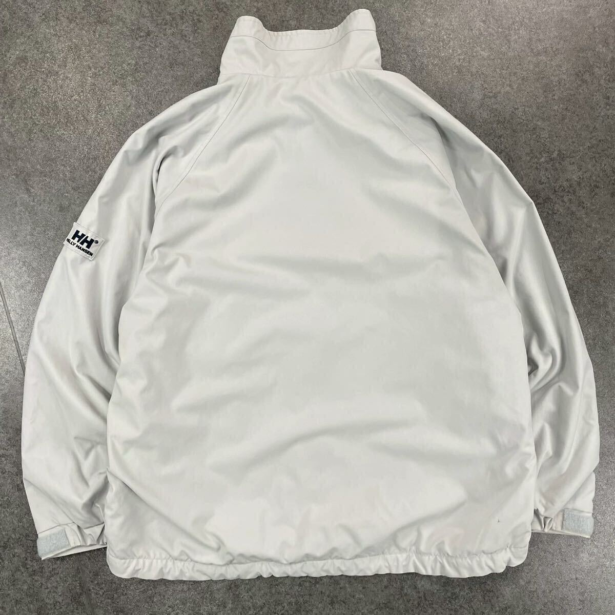 日本製 HELLY HANSEN ヘリーハンセン 薄手 ナイロンジャケット 日本製 HELLY HANSEN ヘリーハンセン 薄手 ナイロンジャケット