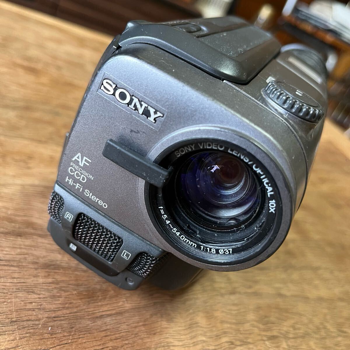 Video Hi8 ソニー CCD-TR11 8ミリビデオカメラ 動作品 中古 8mm Video Hi8 ソニー CCD-TR11 8ミリビデオカメラ 動作品 中古 8mm