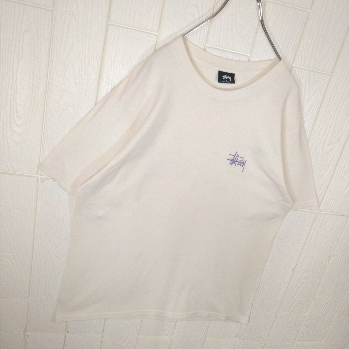 [STUSSY] Sean шрифт Logo футболка крем × лиловый 