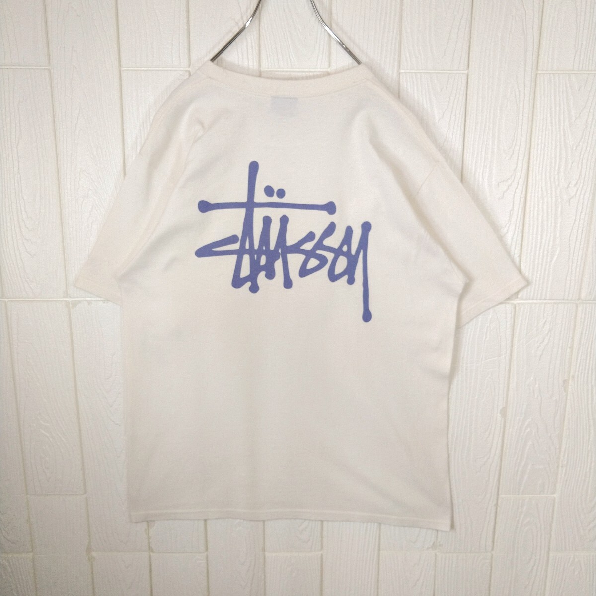 [STUSSY] Sean шрифт Logo футболка крем × лиловый 