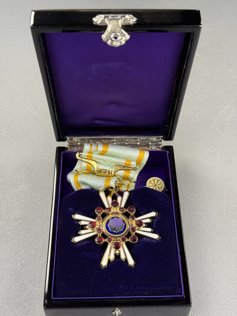 偲】大日本帝国 旧日本軍 勲三等瑞宝章 勲章 記章 徽章 偲】大日本帝国 旧日本軍 勲三等瑞宝章 勲章 記章 徽章