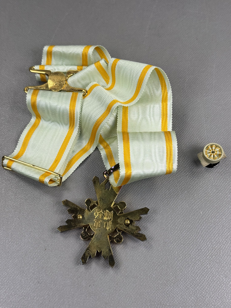 偲】大日本帝国 旧日本軍 勲三等瑞宝章 勲章 記章 徽章 偲】大日本帝国 旧日本軍 勲三等瑞宝章 勲章 記章 徽章