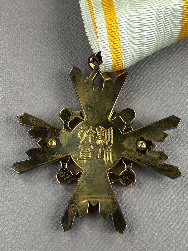 偲】大日本帝国 旧日本軍 勲三等瑞宝章 勲章 記章 徽章 偲】大日本帝国 旧日本軍 勲三等瑞宝章 勲章 記章 徽章