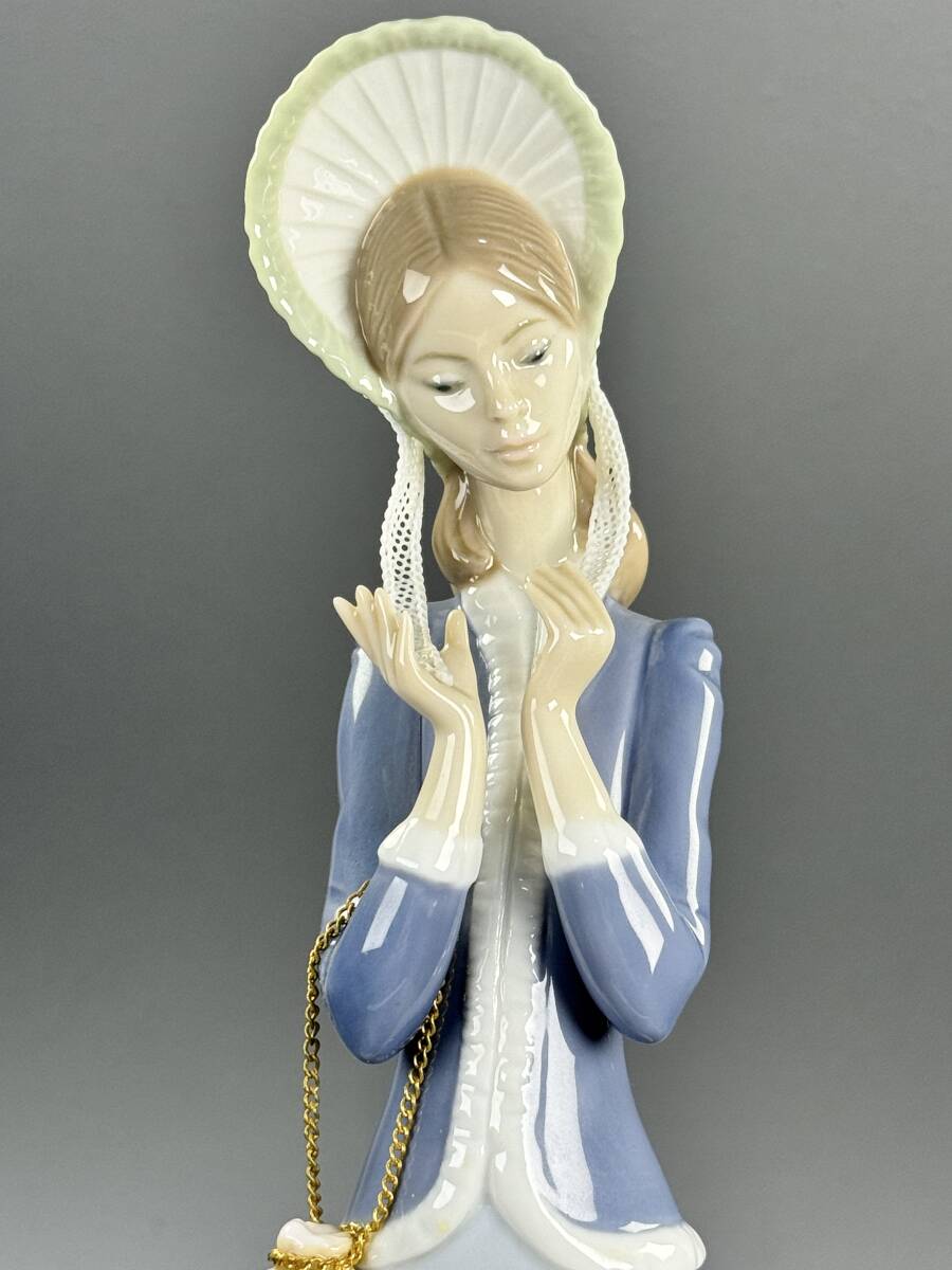 偲】LLADRO リヤドロ フィギュリン 「犬と散歩」 高級ポーセリン 偲】LLADRO リヤドロ フィギュリン 「犬と散歩」 高級ポーセリン