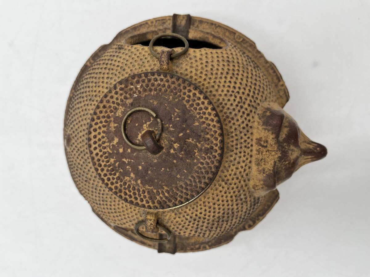 鉄瓶 茶釜狸 たぬき 分福茶釜 珍品 時代 灰皿 金属工芸 置物 鉄瓶 茶釜狸 たぬき 分福茶釜 珍品 時代 灰皿 金属工芸 置物