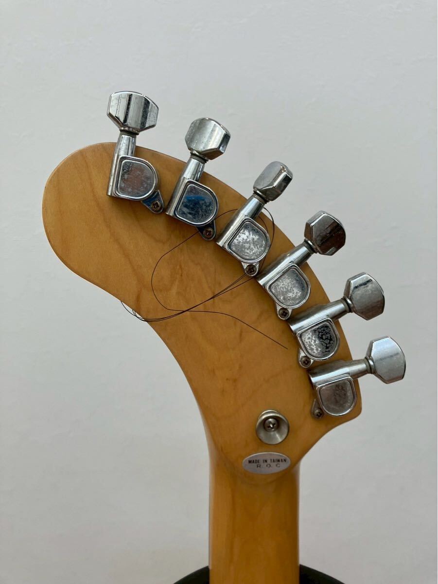 B/404 FERNANDES フェルナンデス エレキギター ソフトケース付き