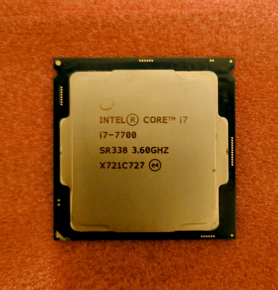 美品・送料無料】CPU /intel Core i7-7700 /3.60GHz 動作PCより 美品・送料無料】CPU /intel Core i7-7700 /3.60GHz 動作PCより