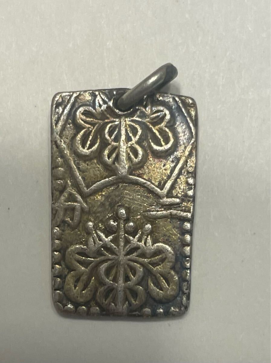 明治 二分判金 穴あき 古銭コレクション(貨幣)|売買された 明治 二分判金 穴あき 古銭コレクション(貨幣)|売買された