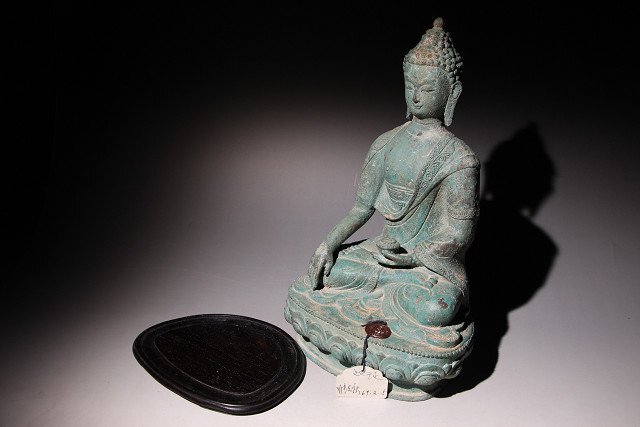 博物館展示品 来歴有 12 明時代 青銅薬師如来像 高さ約31.3cm(検 博物館展示品 来歴有 12 明時代 青銅薬師如来像 高さ約31.3cm(検