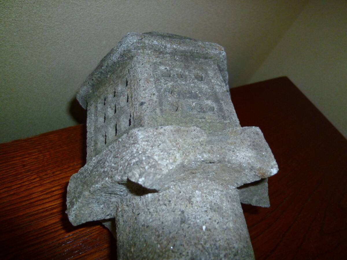 石製】石灯籠(高さ29.5cm 3.5Kg) 灯篭 日本庭園 オブジェ 石 石製】石灯籠(高さ29.5cm 3.5Kg) 灯篭 日本庭園 オブジェ 石