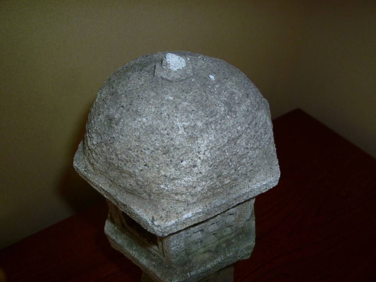 石製】石灯籠(高さ29.5cm 3.5Kg) 灯篭 日本庭園 オブジェ 石 石製】石灯籠(高さ29.5cm 3.5Kg) 灯篭 日本庭園 オブジェ 石