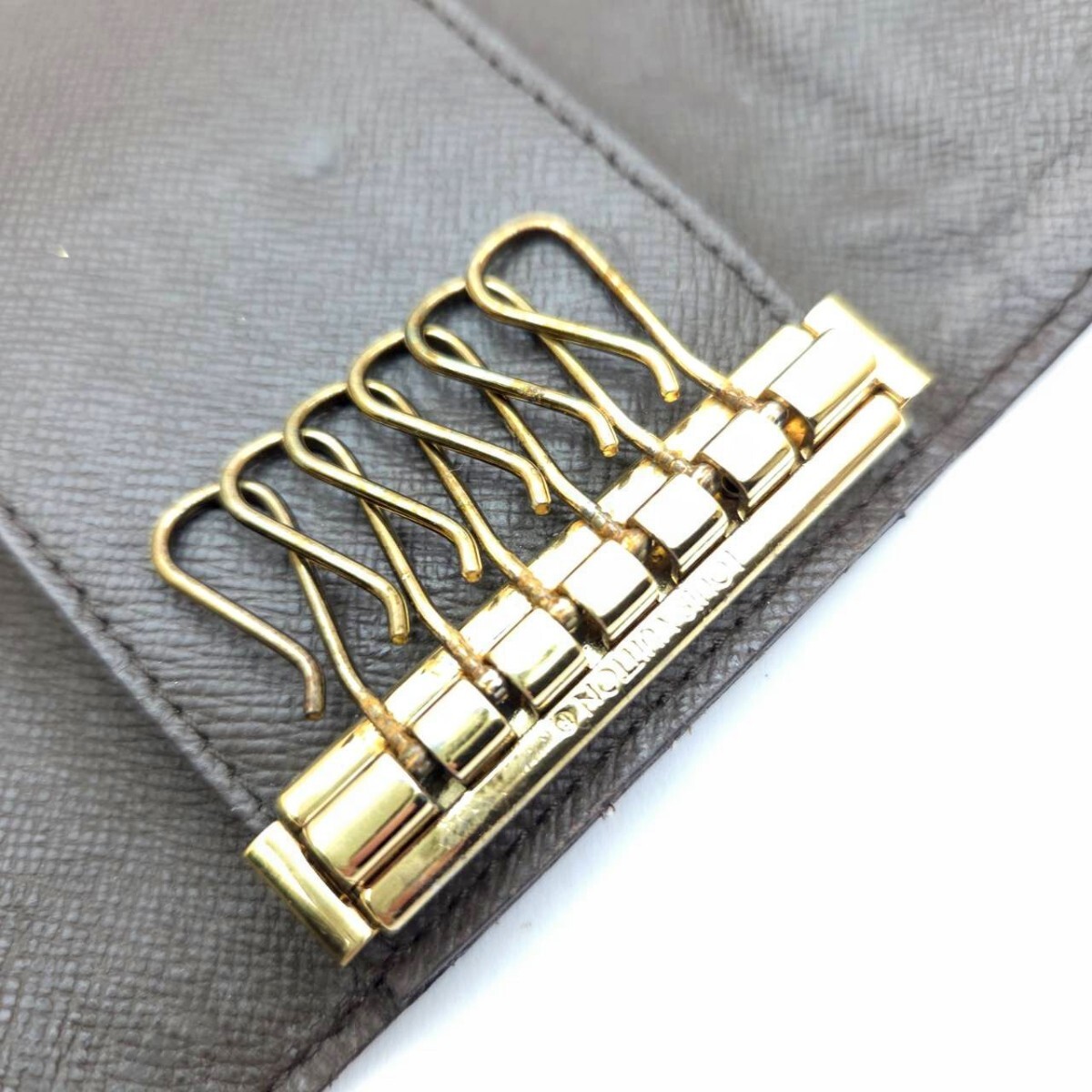 ルイヴィトン LOUISVUITTON 6連 ダミエ キーケース メモB3