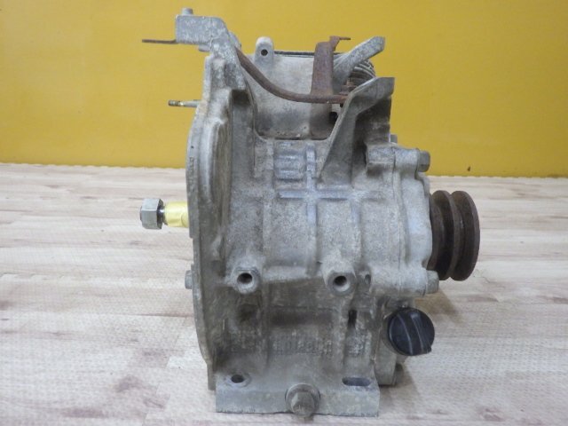 * Mitsubishi бензиновый двигатель GM131L(21) действующий двигатель часть *
