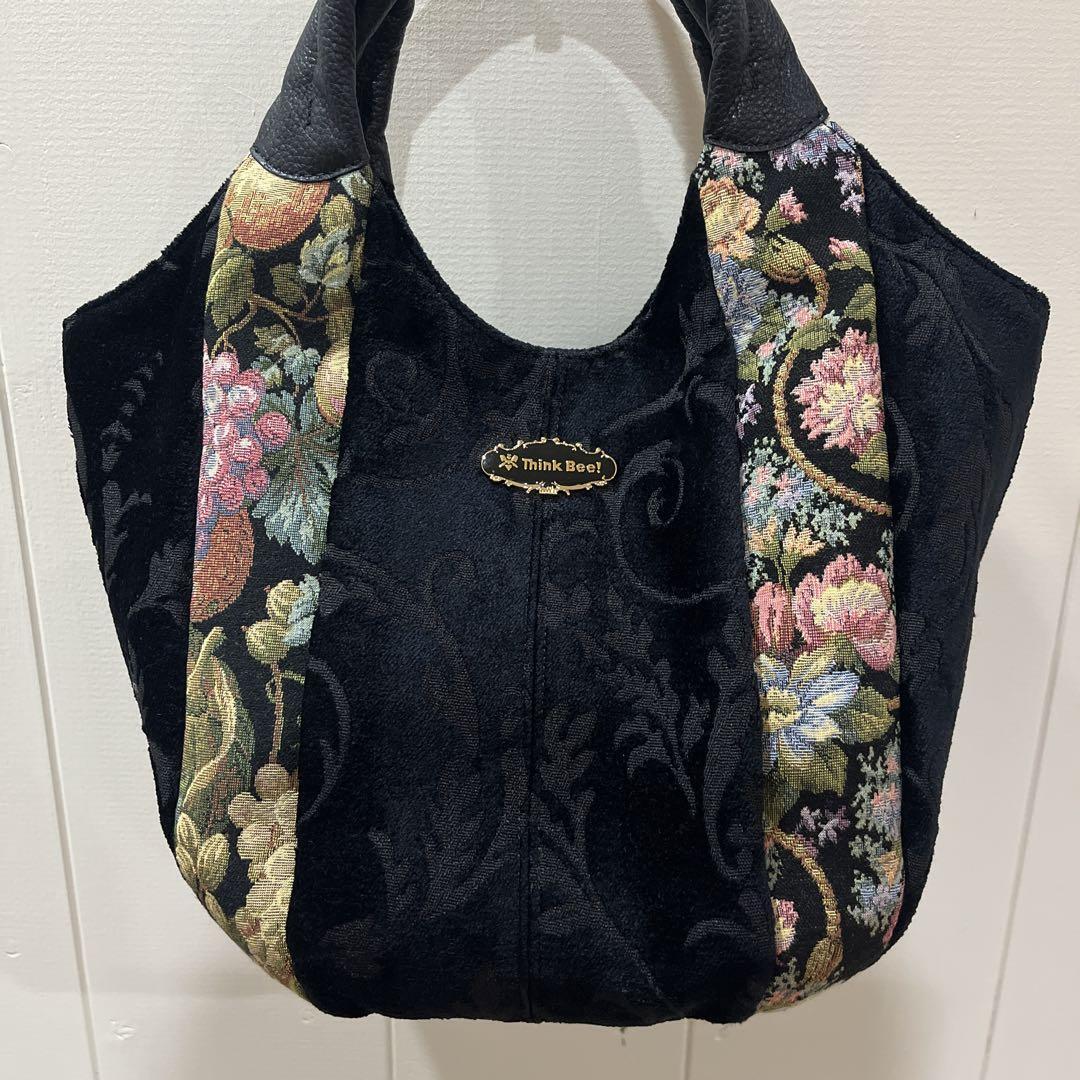 シンクビー Think Bee バッグ ハンドバッグ 花柄 ブラック シンクビー Think Bee バッグ ハンドバッグ 花柄 ブラック