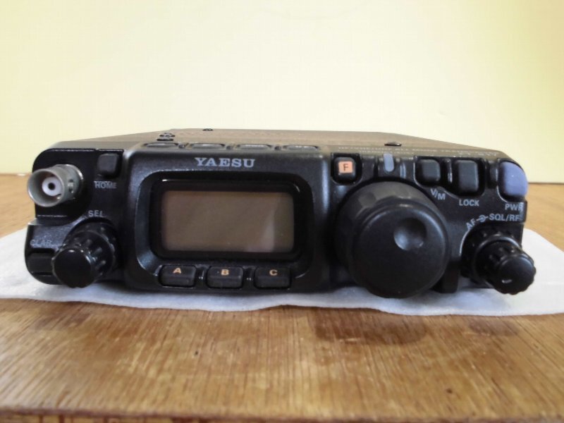 ヤエス YAESU FT-817 HF~430MHz オールモード ポータブル ヤエス YAESU FT-817 HF~430MHz オールモード ポータブル
