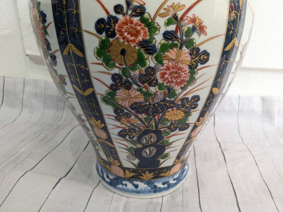 1000円~☆ 有田焼 朱明窯 飾壺 高さ約42cm 古伊万里風金彩図 1000円~☆ 有田焼 朱明窯 飾壺 高さ約42cm 古伊万里風金彩図