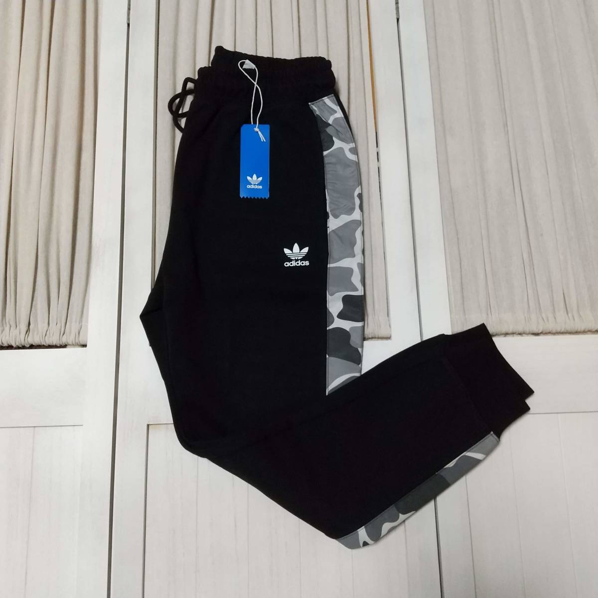 超希少】新品タグ付 アディダスオリジナルス CAMO スーパー