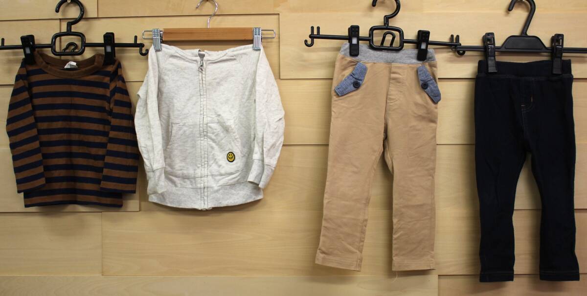 【佐川発送】メーカー復(fù)數(shù)　男の子用　子供服　90cm　24點(diǎn)　まとめ売り　キッズ　Tシャツ　パンツ他　01