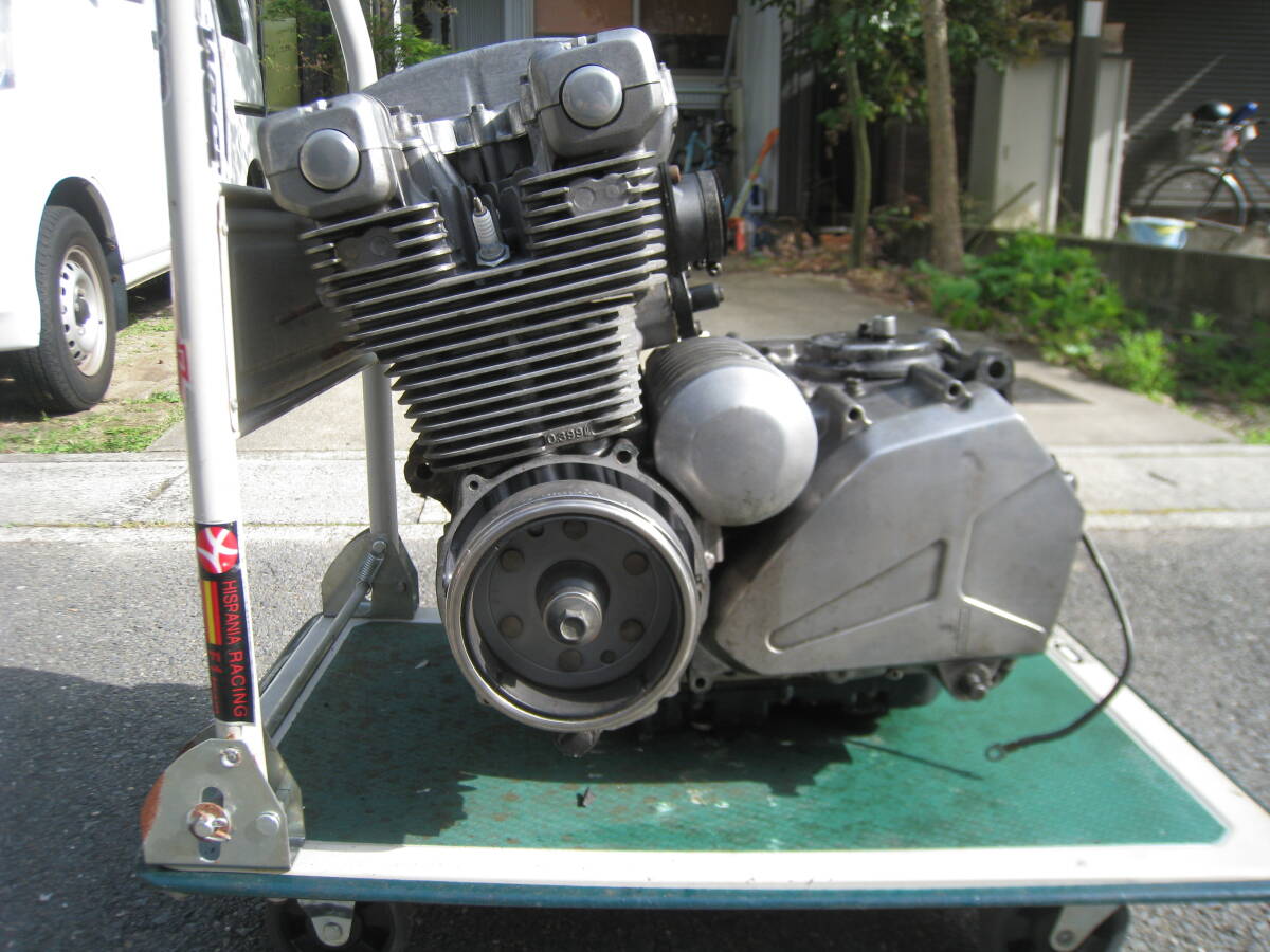 KAWASAKIゼファー400実動エンジン!! 発送不可!! 引き取り KAWASAKIゼファー400実動エンジン!! 発送不可!! 引き取り