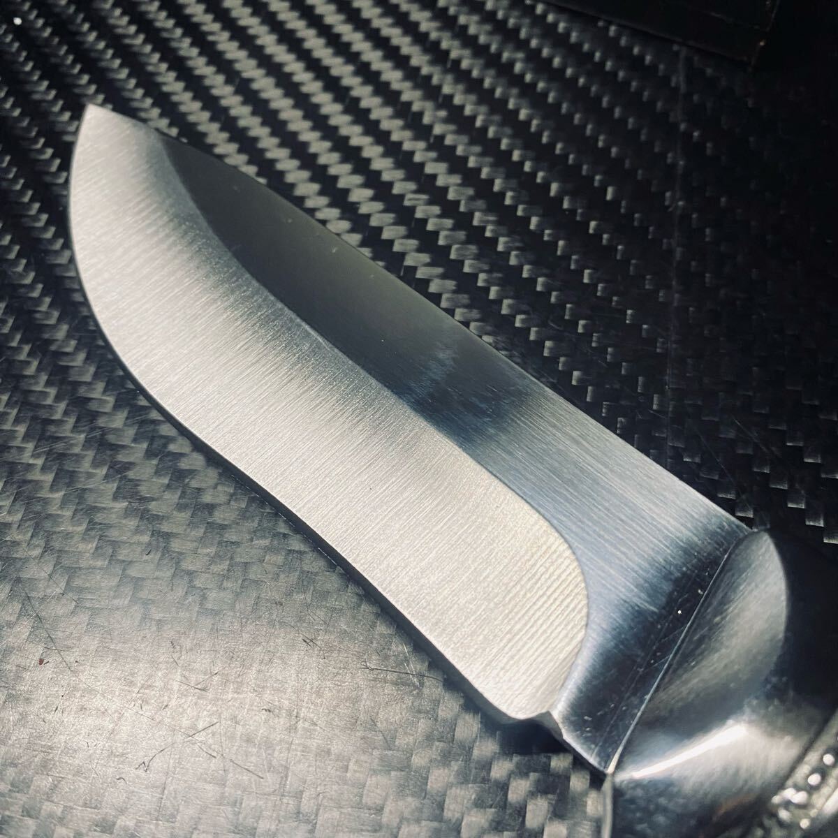 刃厚4mm 257g重量感 超高品質 サバイバルナイフ 鋼製 薪割り 刃厚4mm 257g重量感 超高品質 サバイバルナイフ 鋼製 薪割り