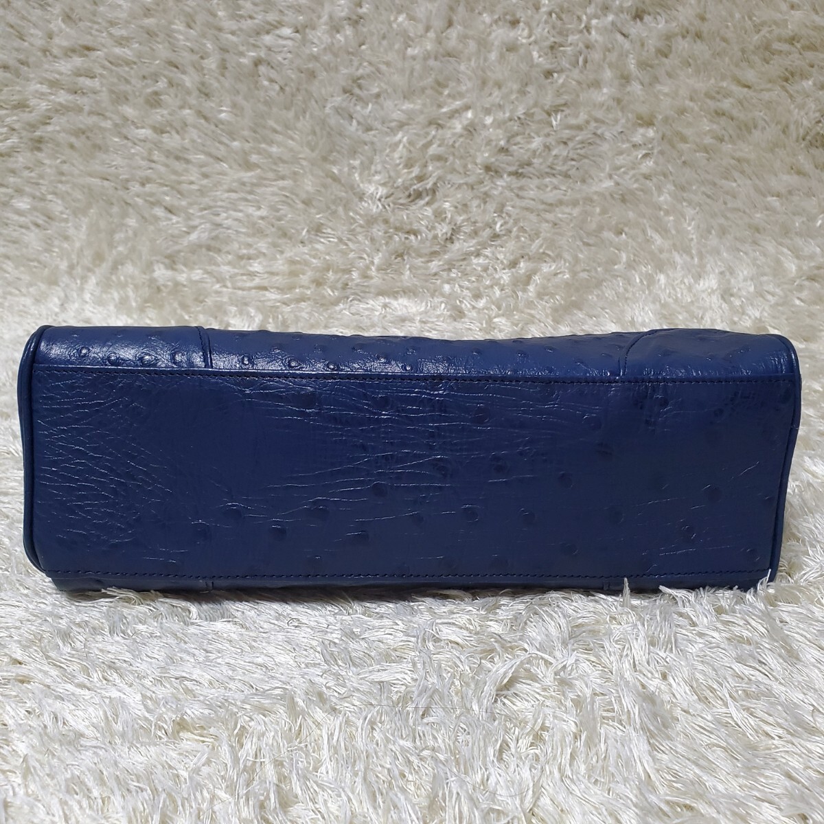 美品　オーストリッチ　2way　ハンドバッグ　ターンロック　ゴールド金具　ブルー