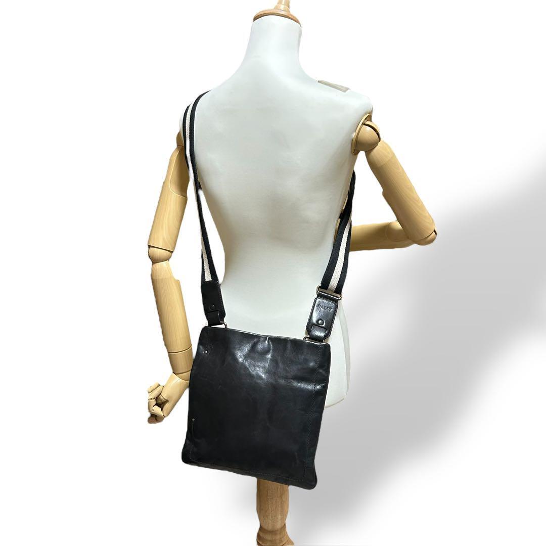 美品 1351 BALLY バリー ショルダーバッグ トレイン 美品 1351 BALLY バリー ショルダーバッグ トレイン