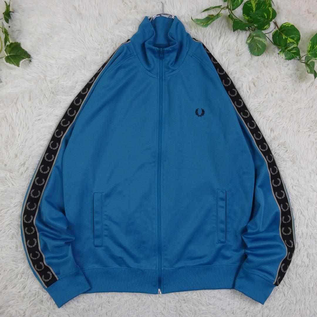 美品 Fred Perry フレッドペリー ワンポイントロゴ 刺繍ロゴ 美品 Fred Perry フレッドペリー ワンポイントロゴ 刺繍ロゴ