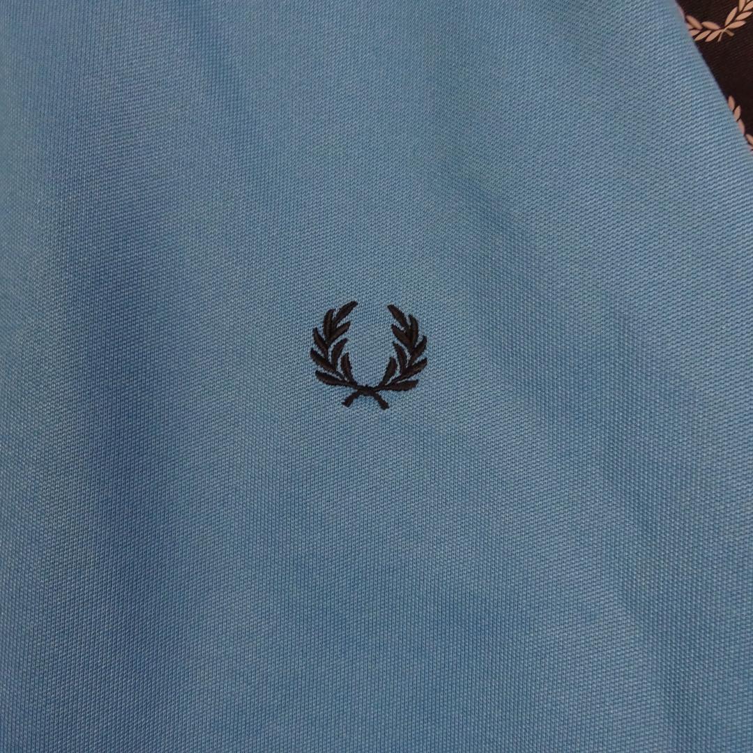 美品 Fred Perry フレッドペリー ワンポイントロゴ 刺繍ロゴ 美品 Fred Perry フレッドペリー ワンポイントロゴ 刺繍ロゴ