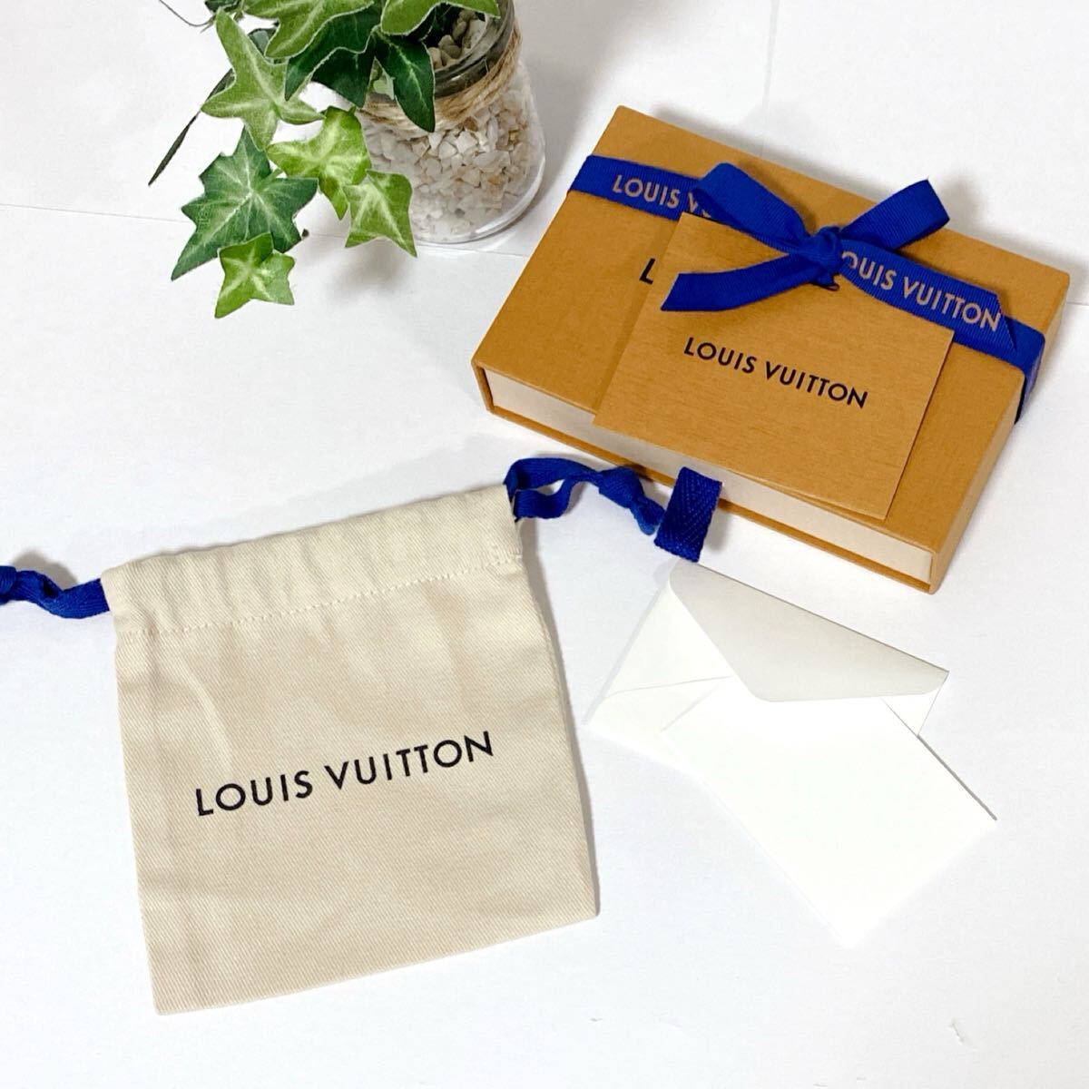ルイヴィトン「LOUIS VUITTON」小物用空箱・保存袋・メッセージ ルイヴィトン「LOUIS VUITTON」小物用空箱・保存袋・メッセージ