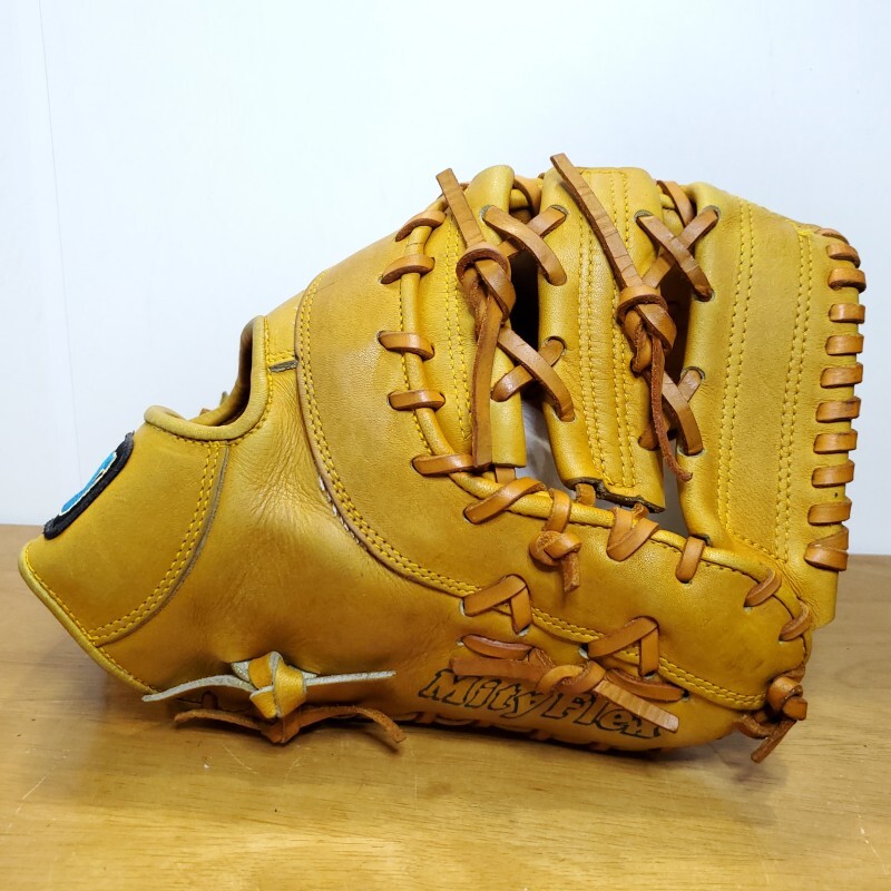 ミズノ MIZUNO ビューリーグ Mマークラベル 良品 ファースト ミズノ MIZUNO ビューリーグ Mマークラベル 良品 ファースト