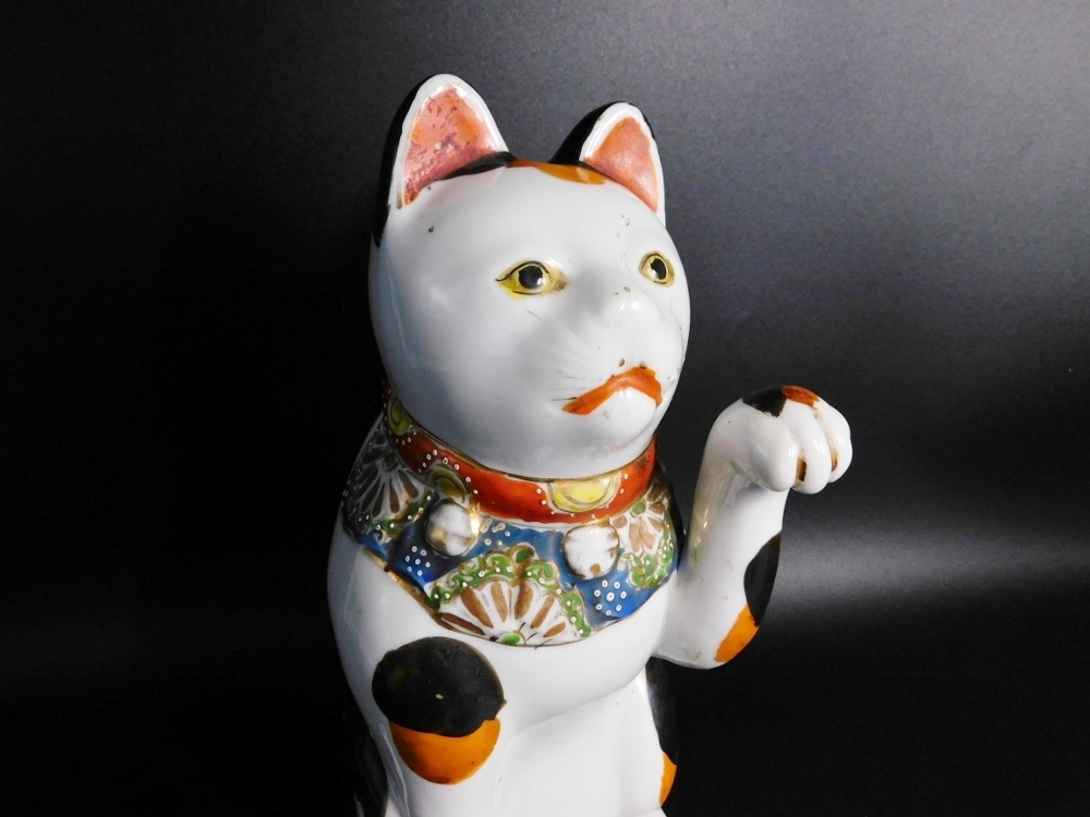 年代物 九谷焼 招き猫 三毛猫 左脚上げ 客招き 陶磁器 焼物 商売 年代物 九谷焼 招き猫 三毛猫 左脚上げ 客招き 陶磁器 焼物 商売
