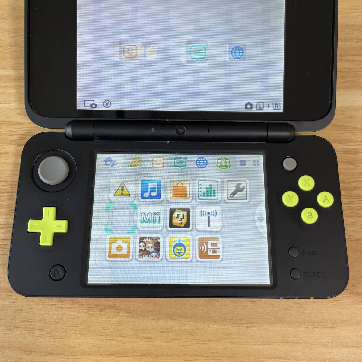 New ニンテンドー 2DS LL ブラックライム 本体のみ 任天堂 New ニンテンドー 2DS LL ブラックライム 本体のみ 任天堂