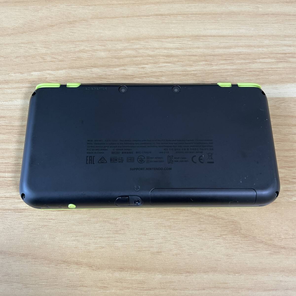 New ニンテンドー 2DS LL ブラックライム 本体のみ 任天堂 New ニンテンドー 2DS LL ブラックライム 本体のみ 任天堂