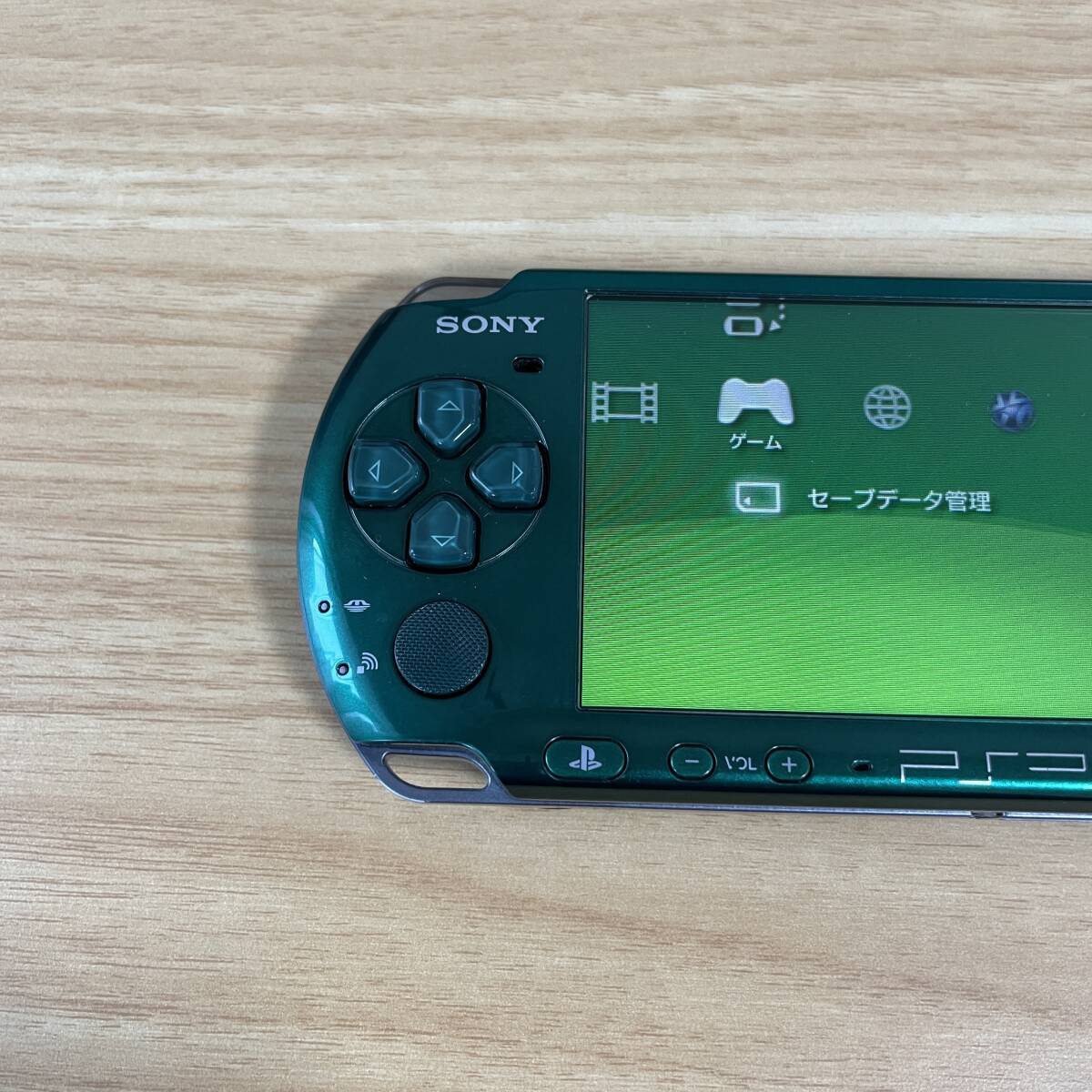 SONY PSP 3000 スピリティッドグリーン 本体のみ SONY PSP 3000 スピリティッドグリーン 本体のみ