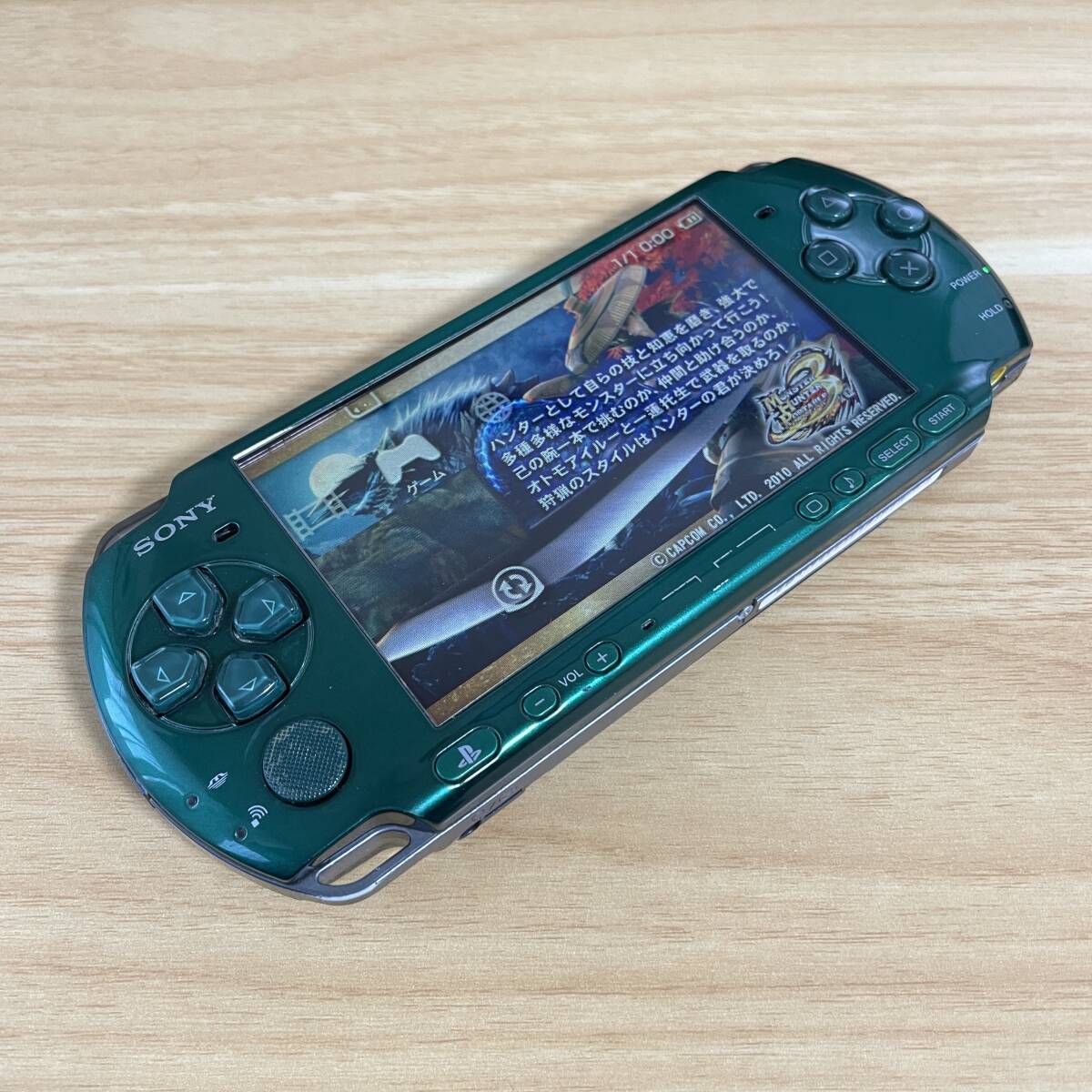 SONY PSP 3000 スピリティッドグリーン 本体のみ SONY PSP 3000 スピリティッドグリーン 本体のみ