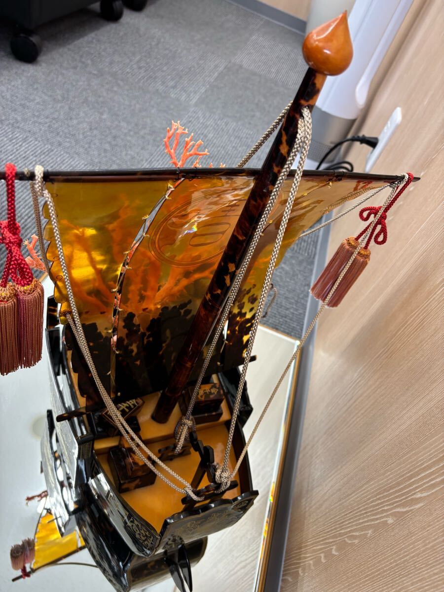 1円〜 特大 本鼈甲細工 珊瑚細工 鳳凰 宝船 置物 縁起物 千両箱 1円〜 特大 本鼈甲細工 珊瑚細工 鳳凰 宝船 置物 縁起物 千両箱