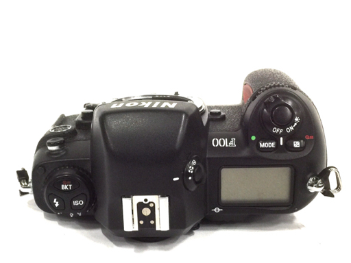 Nikon F100 AF NIKKOR 50mm 1:1.4 D 一眼レフ オートフォーカス Nikon F100 AF NIKKOR 50mm 1:1.4 D 一眼レフ オートフォーカス