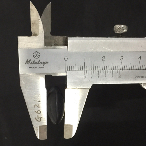 囲碁 碁石 白蛤 180個 / 那智黒 181個 直径2.2cm 厚み1cm 総重量 囲碁 碁石 白蛤 180個 / 那智黒 181個 直径2.2cm 厚み1cm 総重量