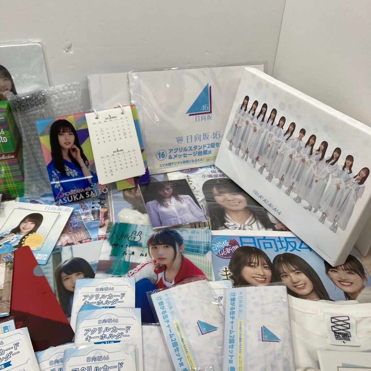 公式ファッションブランド通販サイト 46 欅坂 日向坂 乃木坂 坂道 ② グッズ 缶バッジ、クリア ( アイドル