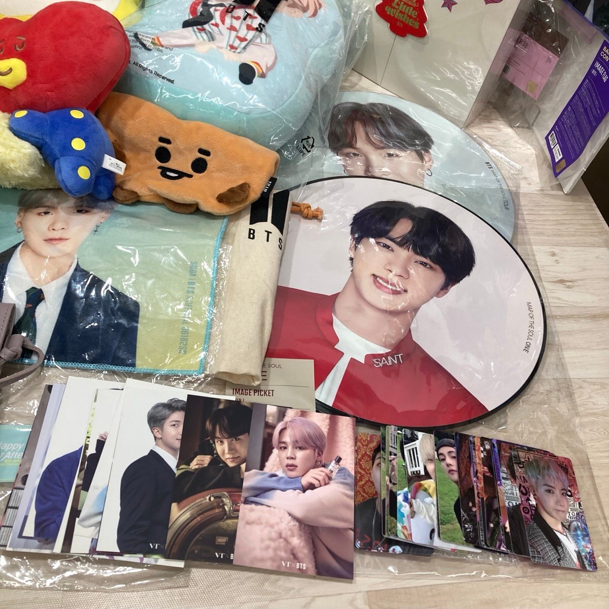 ① K-pop BTS 防弾少年団 バンタン TinyTAN BT21 グッズ ① K-pop BTS 防弾少年団 バンタン TinyTAN BT21 グッズ