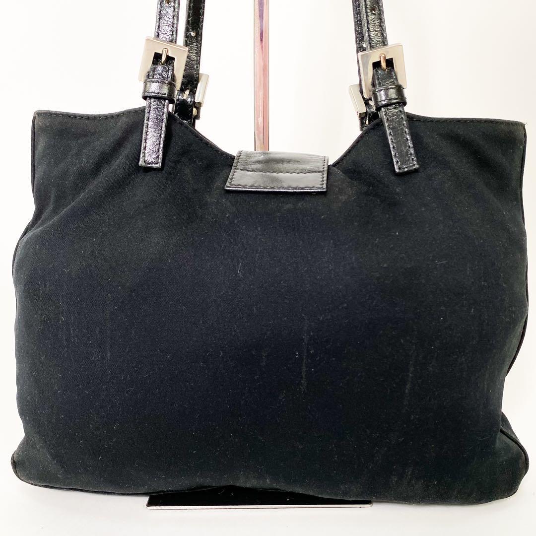 FENDI フェンディ マンマバケット ショルダーバッグ FENDI フェンディ マンマバケット ショルダーバッグ