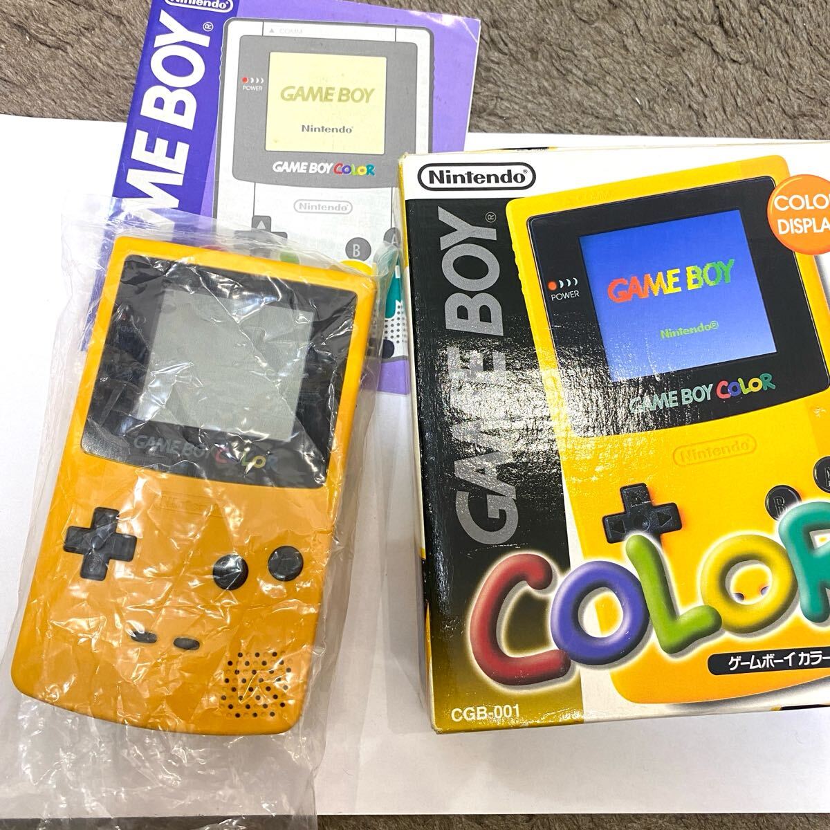 ゲームボーイカラー □極美品 人気カラー イエロー レア GBC ゲームボーイカラー □極美品 人気カラー イエロー レア GBC