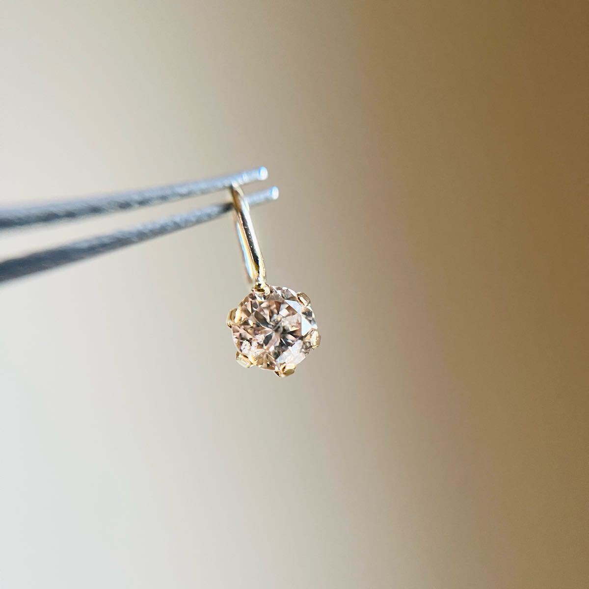 K18YG 天然ダイヤモンド 0.13ct チャーム ペンダントトップ K18YG 天然ダイヤモンド 0.13ct チャーム ペンダントトップ