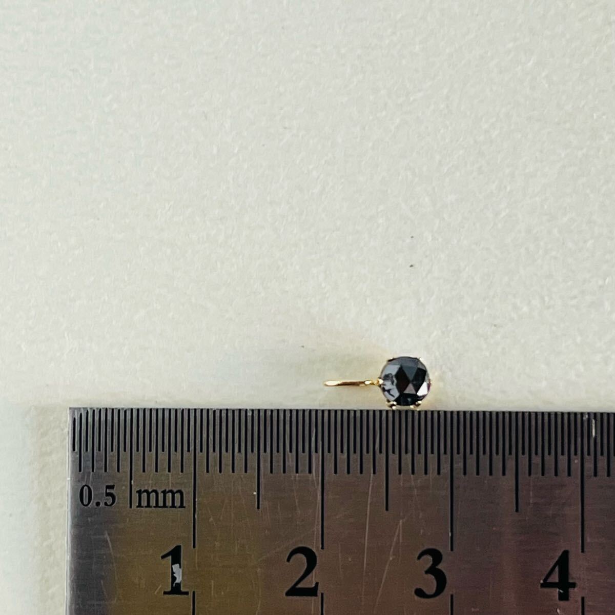 K18 天然ブラックダイヤモンド 0 30ct チャーム ペンダント K18 天然ブラックダイヤモンド 0 30ct チャーム ペンダント