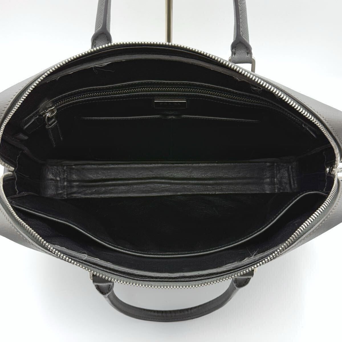 Y887【美品】PRADA/プラダ ブリーフケース ビジネスバッグ 書類 Y887【美品】PRADA/プラダ ブリーフケース ビジネスバッグ 書類