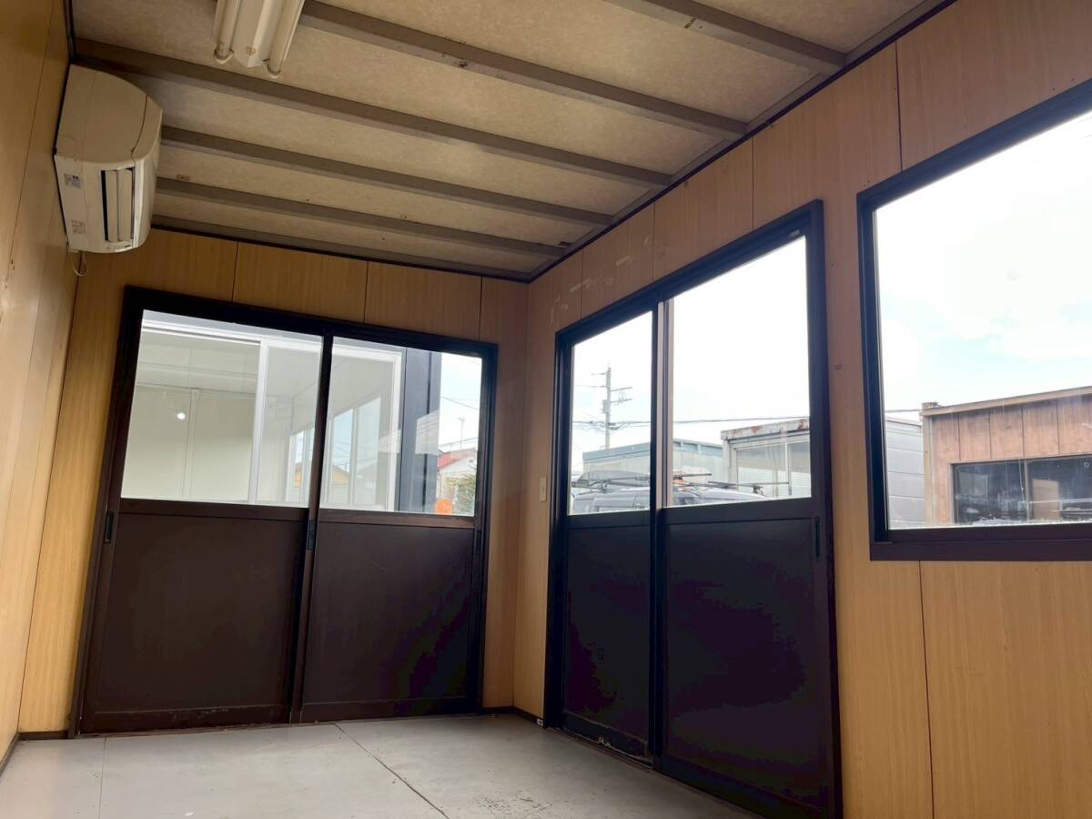 3坪スーパーハウス エアコン付き 入口2面 プレハブ ユニット 3坪スーパーハウス エアコン付き 入口2面 プレハブ ユニット