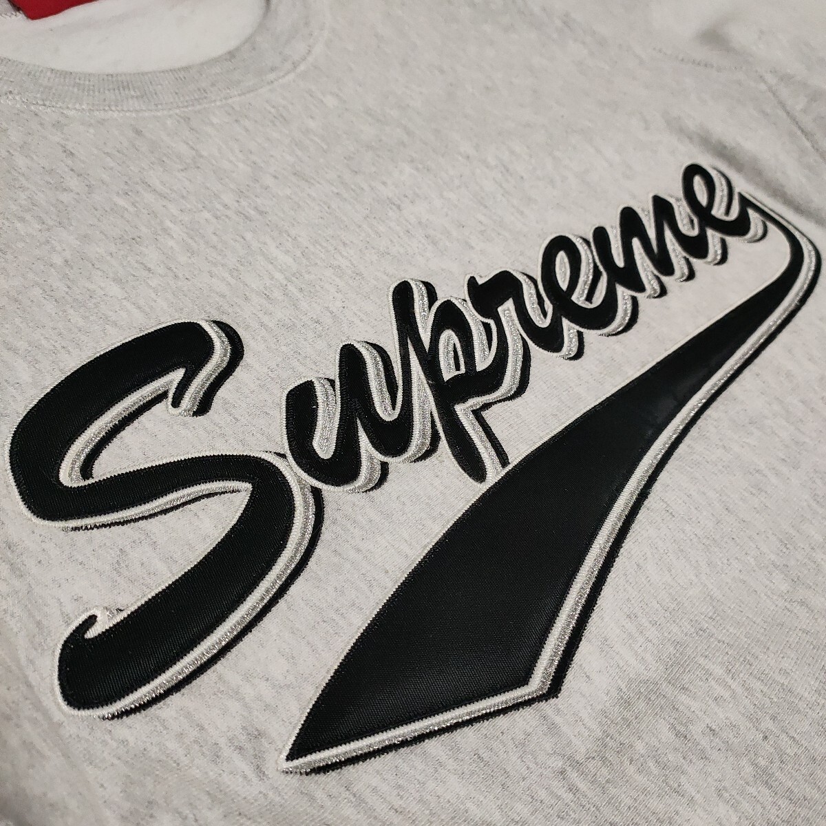 ☆Supreme 状態良☆美品☆ 16AW Brush Script Crewneck ☆Supreme 状態良☆美品☆ 16AW Brush Script Crewneck