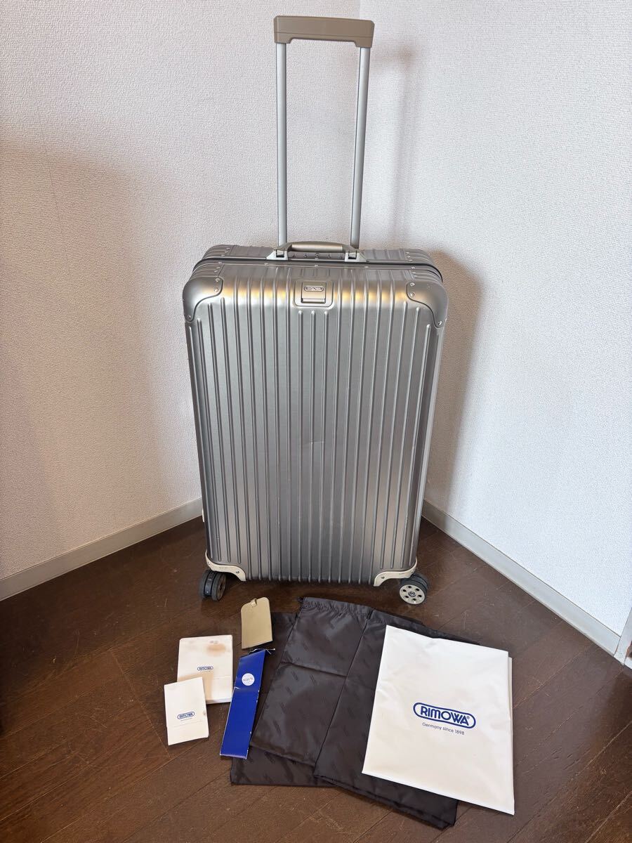RIMOWA 924.73 TOPAS TITANIUM 82L スーツケース 4輪 シャンパン RIMOWA 924.73 TOPAS TITANIUM 82L スーツケース 4輪 シャンパン