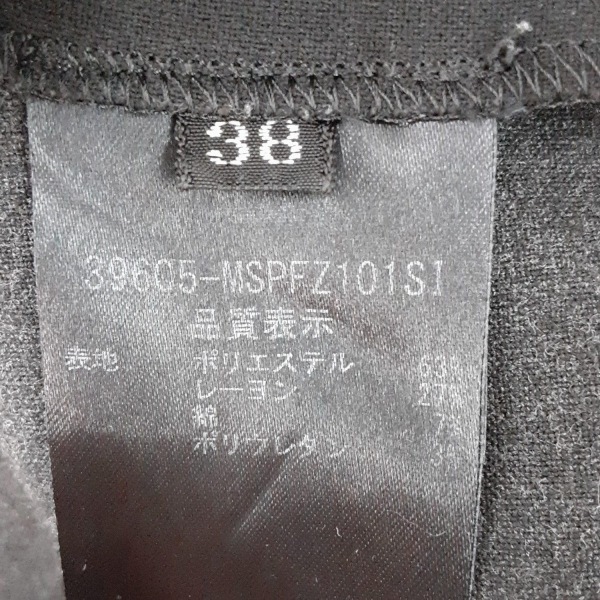 フォクシーニューヨーク FOXEY NEW YORK パンツ サイズ38 M 39605 - 黒 レディース クロップド(半端丈)/センタープレス ボトムス